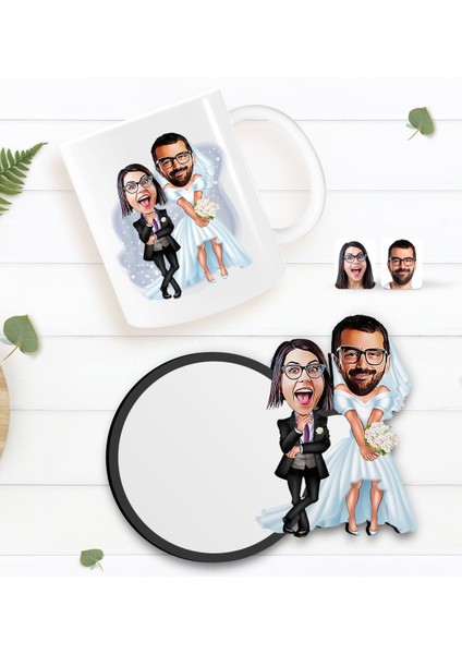 Kişiye Özel Sevgililer Karikatürlü Beyaz Kupa ve Ahşap Bardak Altlığı Hediye Seti-16