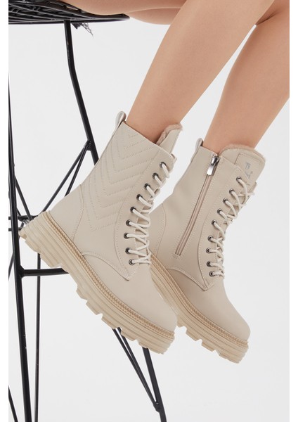 Kadın Krem Cilt Desenli Rahat Kalıp Bağcıklı Bot indirimleri