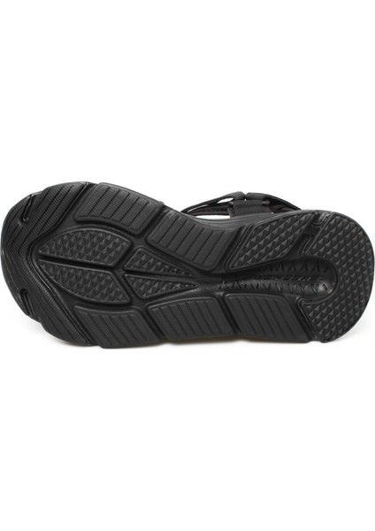 140218 Max Cushioning Lured Kadın Sandalet indirimleri