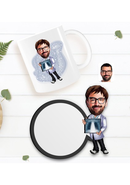 Kişiye Özel Erkek Radyolojist Karikatürlü Beyaz Kupa ve Ahşap Bardak Altlığı Hediye Seti-1