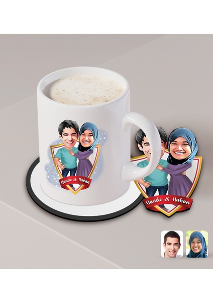 Kişiye Özel Sevgililer Karikatürlü Beyaz Kupa ve Ahşap Bardak Altlığı Hediye Seti-61 fiyatları