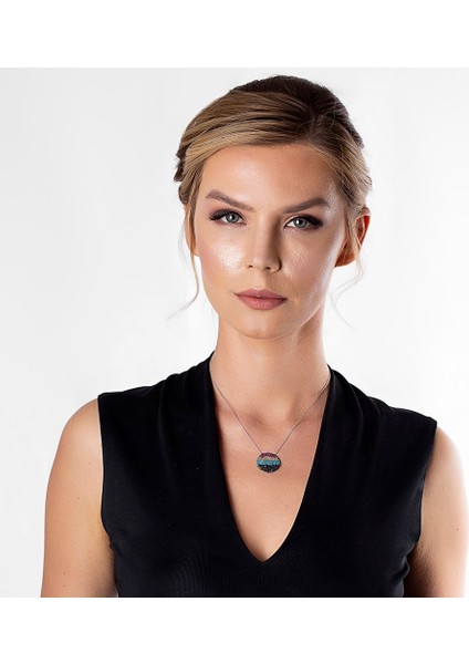 Renkli Zirkon Taşlı Daire Tasarım 925 Ayar Gümüş Bayan Kolye fiyatları