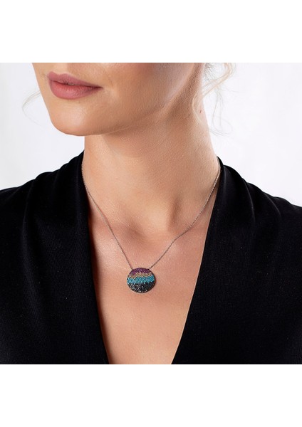 Renkli Zirkon Taşlı Daire Tasarım 925 Ayar Gümüş Bayan Kolye modelleri