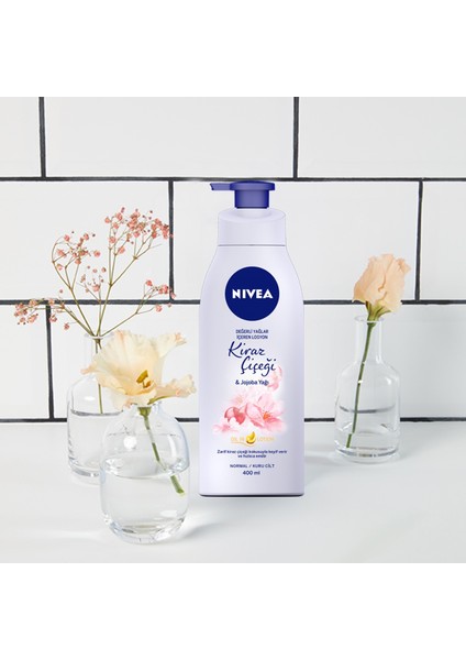 NIVEA Değerli Yağlar İçeren Vücut Losyonu Kiraz Çiçeği & Jojoba Yağı (400ml); Normal / Kuru Ciltler için;  24 Saat Nemlendirme ; Hızlı Emilen Losyon