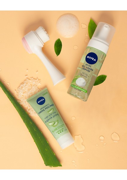 NIVEA Arındırıcı Organik Pirinç Peeling 75 ml; Karma Ciltler; Aloe Vera ile Yüz Bakım; Cildi Arındırır; Etkili Yüz Temizleme