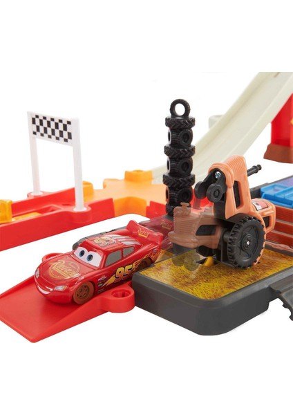 Mattel HDN02 Cars Yarış Heyecanı Oyun Seti