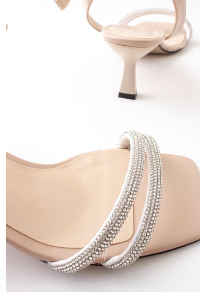 Luna Çift Biye Küt Burun Kadın Taşlı Topuklu Ayakkabı