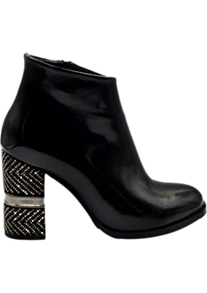Kadın Rugan Siyah Topuk Detaylı Topuklu Bot fiyatları