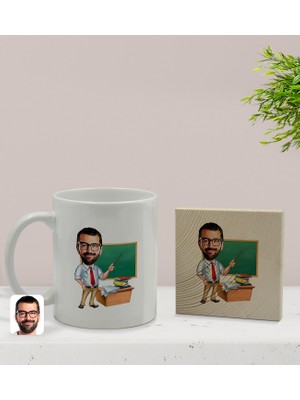 BK Kişiye Özel Erkek Öğretmen Karikatürlü Beyaz Kupa Bardak ve Ahşap Bardak Altlığı Hediye Seti - Model 1