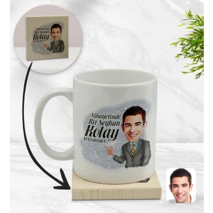 Kişiye Özel Erkek Nihayetinde Karikatürlü Beyaz Kupa Bardak ve Ahşap Bardak Altlığı Hediye Seti - Model 2