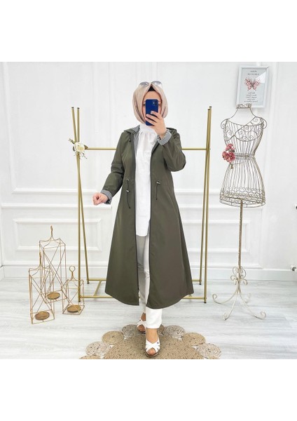 Haki Içi Çizgili ve Kendinden Astarlı Su Geçirmez Kadın Trençkot modelleri