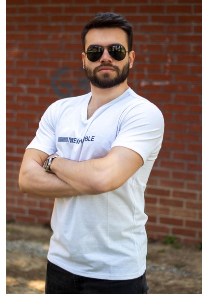 Beyaz Slim Fit Invisible Yazılı Kısa Kollu V Yaka Erkek Tişört 20ETSHNVSB indirimleri
