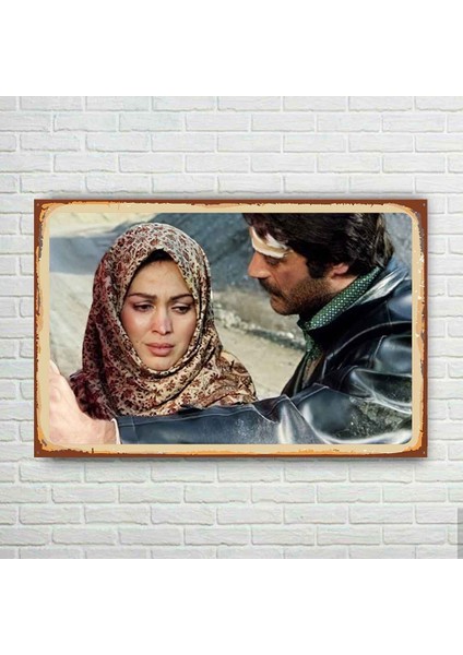 Al Yazmalım Kadir Inanır Türkan Şoray Retro Ahşap Poster