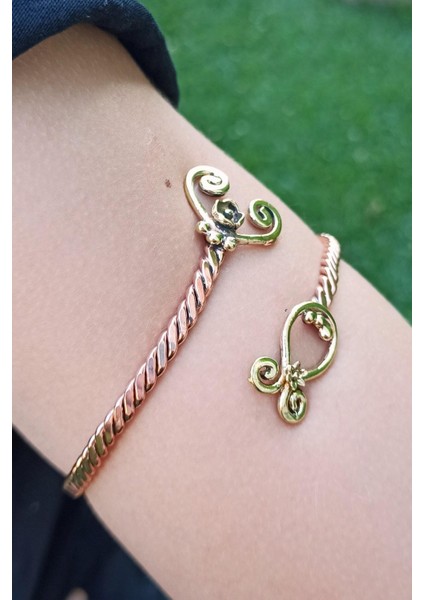 Motif Şekilli Burgulu El Yapımı Ayarlanabilir Bakır Kol Bilekliği Pazılık fırsatları