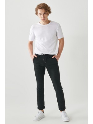 ALTINYILDIZ CLASSICS Erkek Siyah Slim Fit Dar Kesim Yan Cep Desenli Beli Bağlamalı Rahat Pantolon