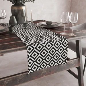 Siyah Beyaz Kare Desenli Dijital Baskılı Runner 140X40