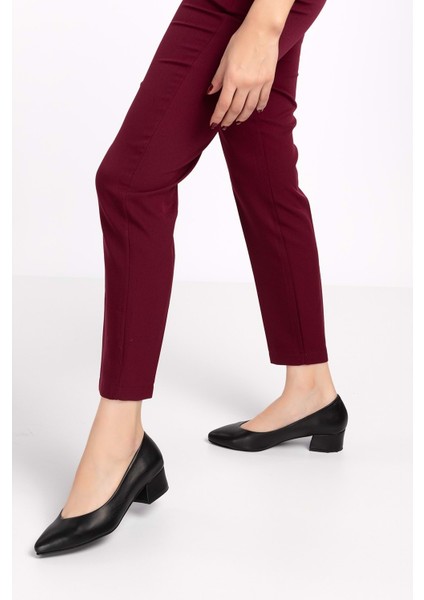 Kadın Hakiki Deri Topuklu Hostes Ayakkabısı ŞHN.801 - Siyah - 39 fiyatları