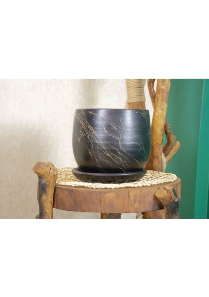 Ev Dekorasyon Siyah Üzeri Gold Tabaklı Terracota Toprak Saksı Saksılık Salon Çiçeklik 19 CM