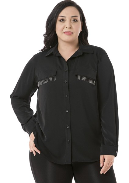 Büyük Beden Cepleri Zincir Detaylı Yanı Yırtmaçlı Siyah Gömlek