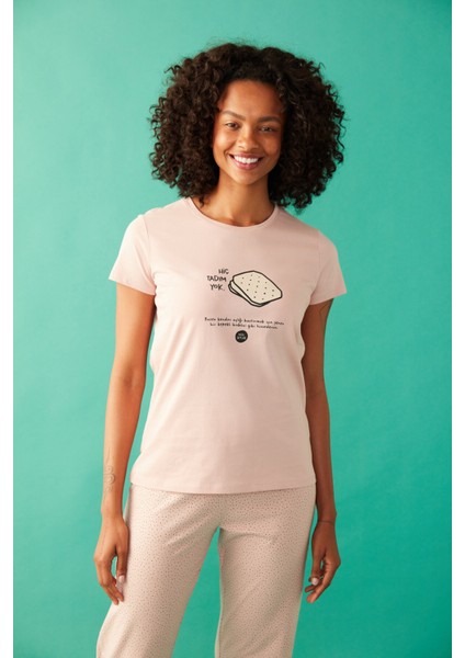 Açık Pembe Tadım Pijama Takımı-Hisli Şeyler Koleksiyonu