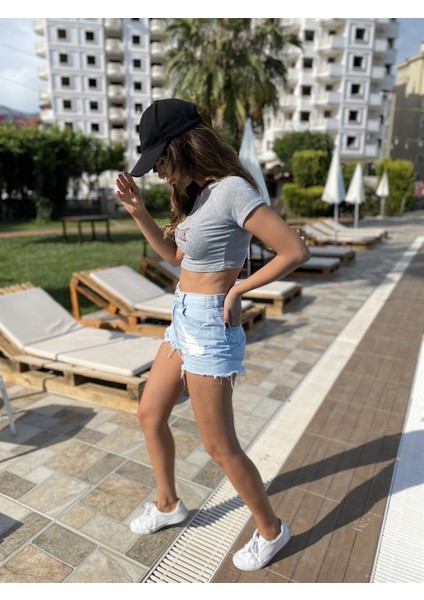 Corea Newyork Baskı Nakış Işleme Detaylı Crop T-Shirt