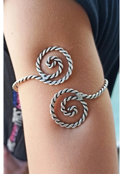 Antik Gümüş Kaplama Spiral Şekilli El Yapımı Ayarlanabilir Kol Bilekliği Pazılık