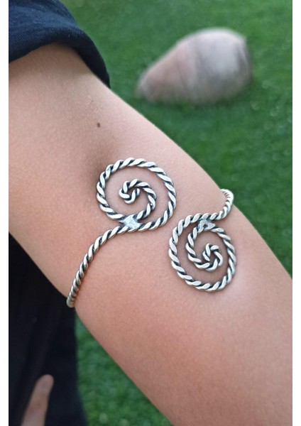 Antik Gümüş Kaplama Spiral Şekilli El Yapımı Ayarlanabilir Kol Bilekliği Pazılık fırsatları
