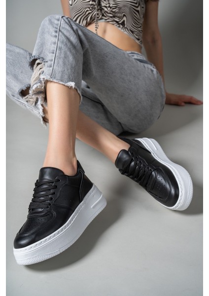 Siyah Beyaz Kadın Sneaker 0012255 fiyatları