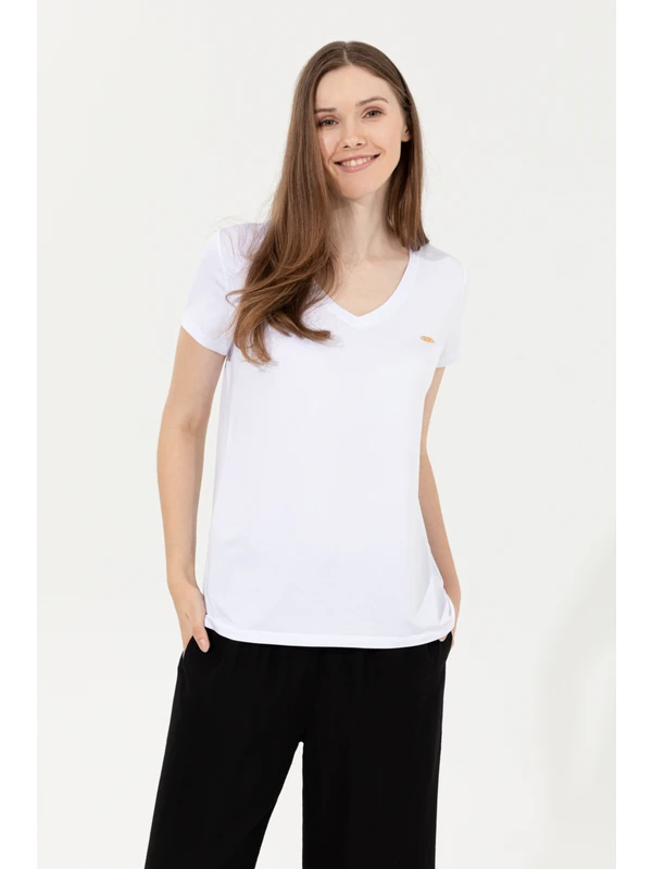 U.S. Polo Assn. Kadın Beyaz Basic Tişört 50246033-VR013