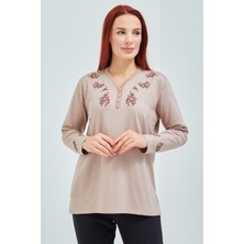 Fresh Moda Kadın Krem V Yaka Düğmeli Çiçekli Likralı Anne Penye Bluz