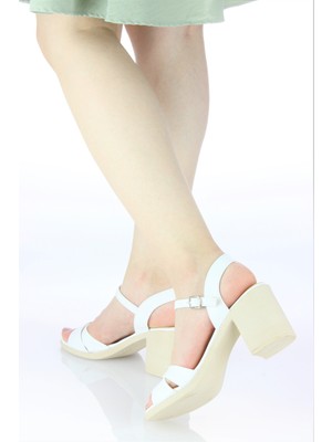 Doçka Kadın Alçak Kalın Topuklu Klasik Yazlık Bantlı Ayakkabı JV505