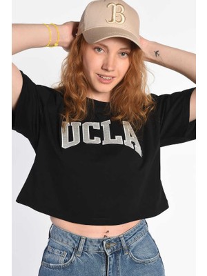 Ucla Helena Siyah Bisiklet Yaka Oversize Crop Nakışlı Kadın Tshirt