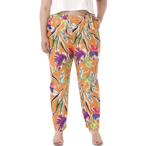 Disentis Modest Büyük Beden Beli Yan ve Arkadan Lastikli Cepli Yaprak Baskılı Turuncu Pantolon