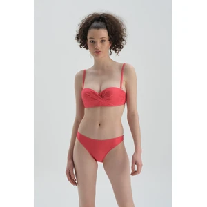 Kırmızı Straplez Kaplı Bikini Üst Tak Çık