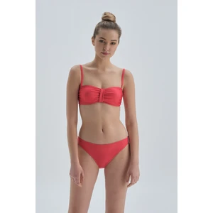 Kırmızı Straplez Bikini Üst