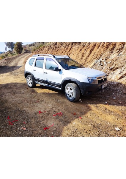 Dacia Duster Damalı Dodik Seti | 2010-2017 | 12 Parça