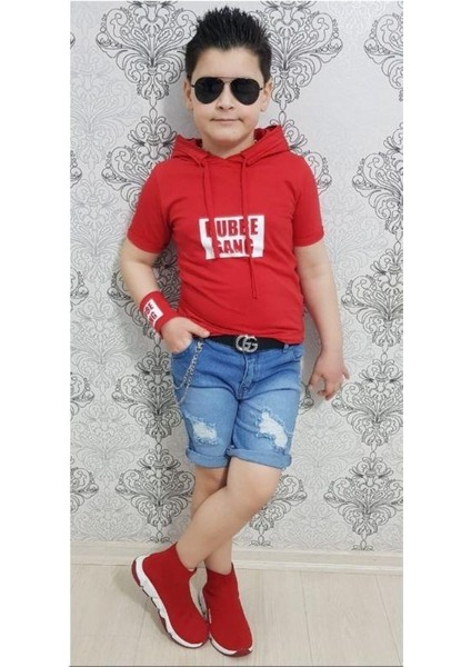 Kapişonlu Sweat Bileklik Zincir Aksesuarlı 4 Parça Erkek Çocuk Kot Şort Kombin - Kırmızı indirimleri