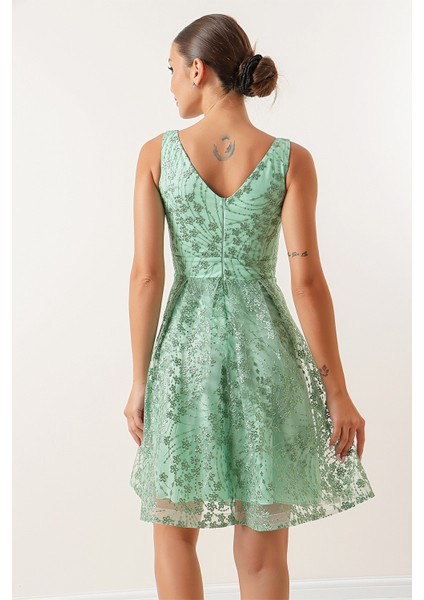 V Yaka Astarlı Dantel Elbise Mint indirimleri