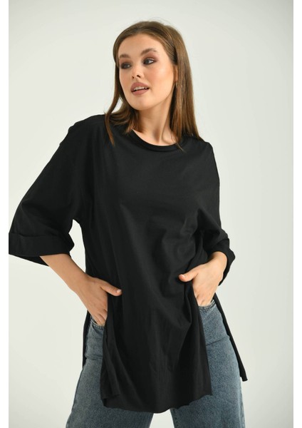 Siyah Duble Kol Geniş Kesim Asimetrik Yırtmaçlı Örme T-Shirt fiyatları