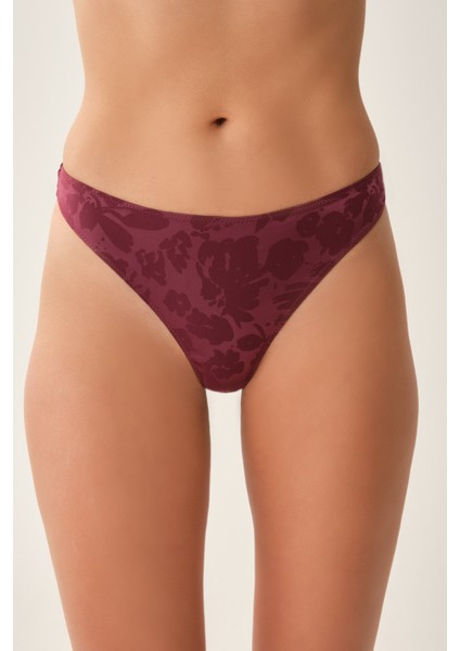 Bordo String