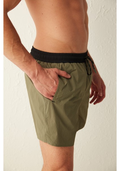 Straight Green Shorter Length Deniz Şortu modelleri