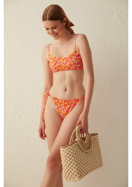 Çok Renkli Retro Süper Fırfır Detaylı Bikini Altı