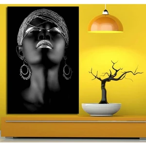 Afrikalı Kadın Tabloları Gümüş Rengi 70 x 100 cm