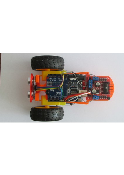 Arduino Ultrasonik Sensörlü Engelden Kaçan Robot