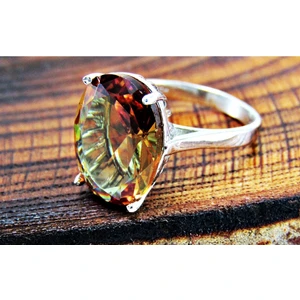 Lilah Gümüş Tr Gümüş Zultanit Oval Büyük Taşlı Kadın