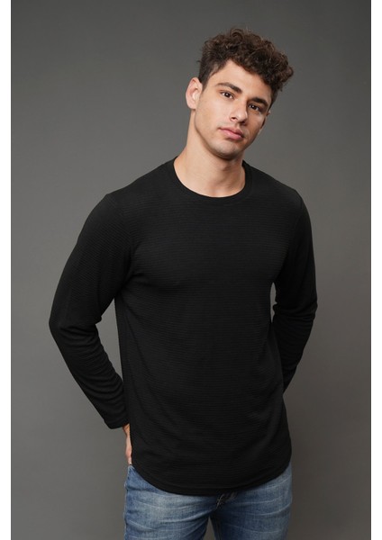Siyah Bisiklet Yaka Kendinden Desenli Sweat