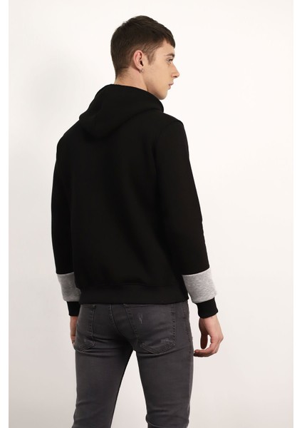Siyah Kapüşonlu Baskili Sweat