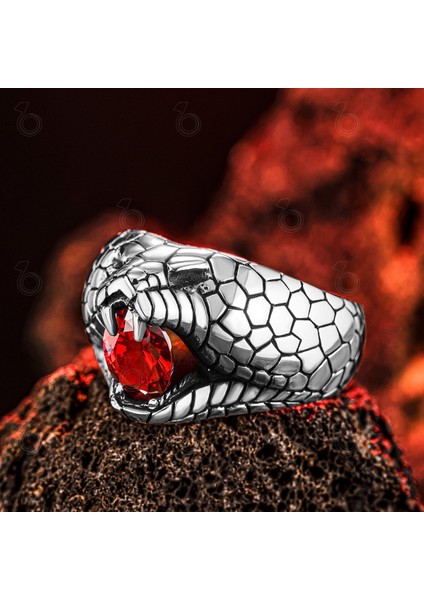 925 Ayar Gümüş Kobra Yılanı Figürlü Yakut Taşlı Erkek Yüzük