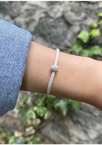 Gümüş Kazaziye Top Detaylı Açık Mavi Bileklik modelleri
