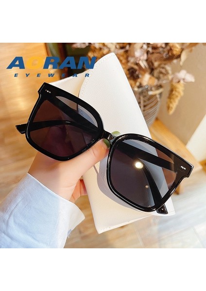 2546-T4X1401 Kadın Güneş Gözlüğü (Yurt Dışından)